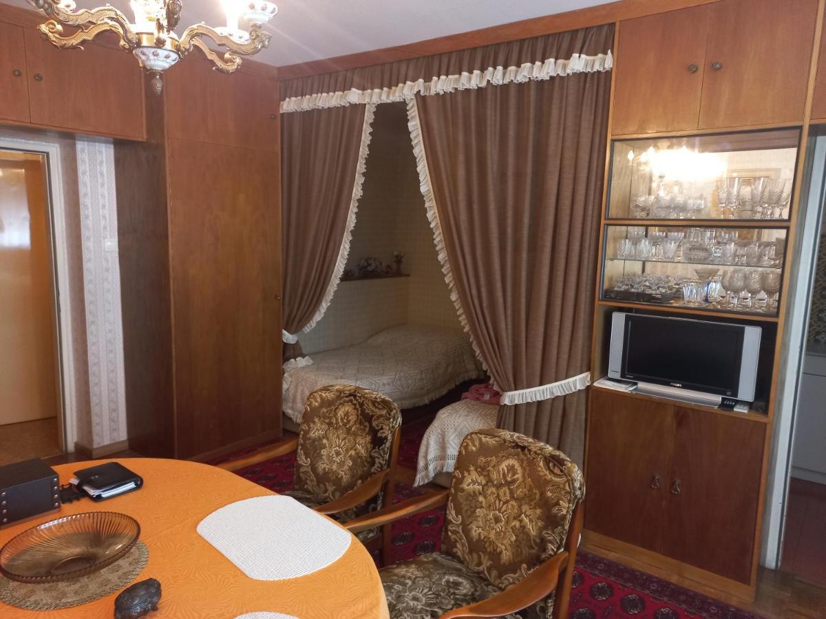 Ferienwohnung ,,Wohnen Wie Zu Grossmutter'S Zeiten'' ウィーン エクステリア 写真