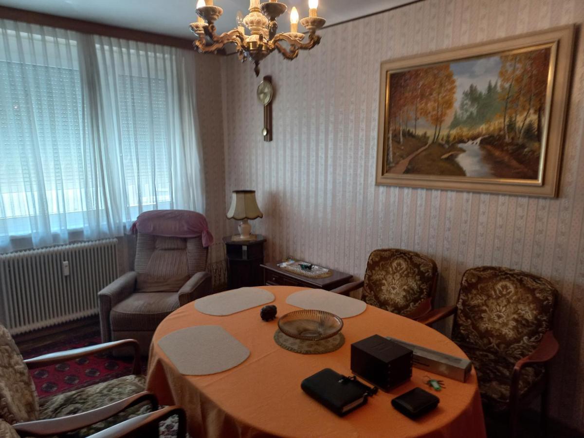 Ferienwohnung ,,Wohnen Wie Zu Grossmutter'S Zeiten'' ウィーン エクステリア 写真