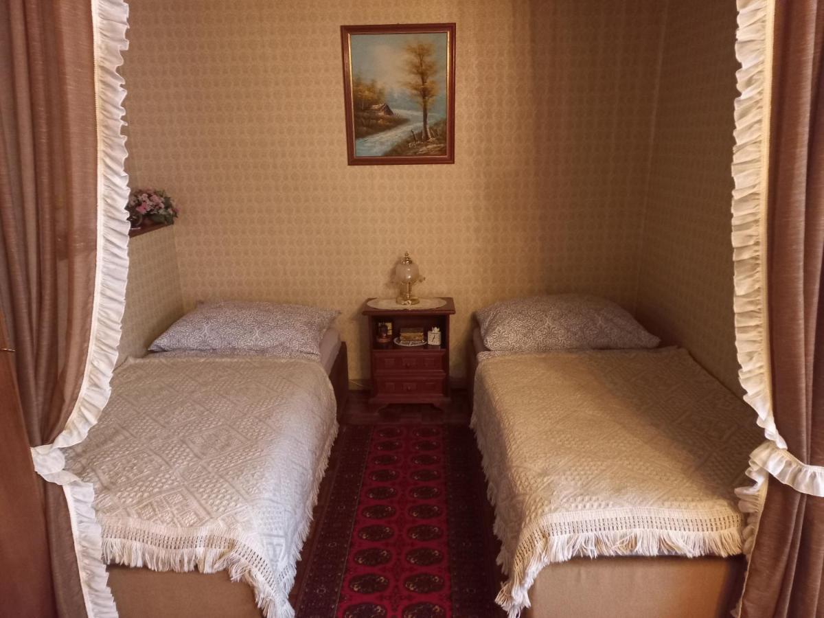 Ferienwohnung ,,Wohnen Wie Zu Grossmutter'S Zeiten'' ウィーン エクステリア 写真